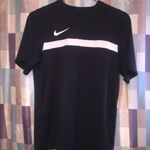 Nike dri fit tee shirt